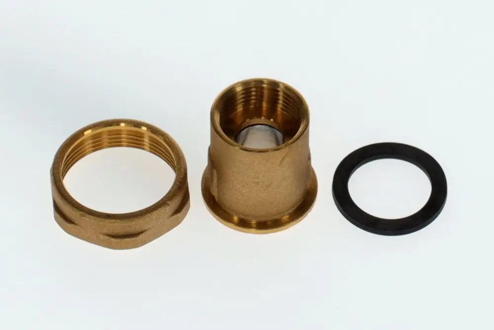 Drei Teile eines hochwertigen Absperrventils, darunter zwei Metallkomponenten mit Gewinde und eine schwarze Dichtung, geeignet für Anwendungen von Bosch.